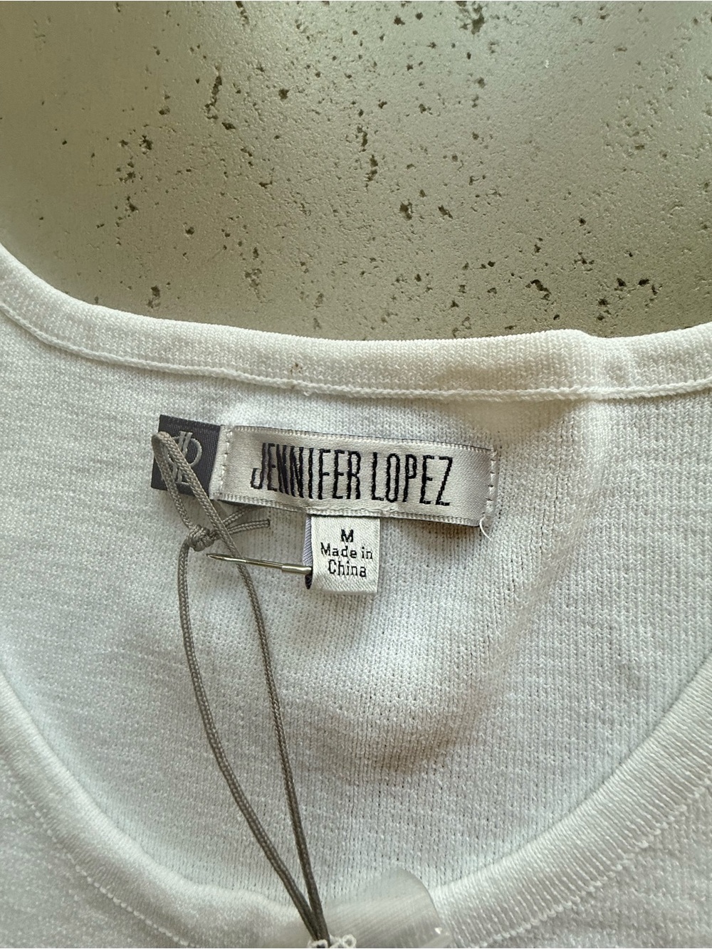 Jennifer Lopez White Cold-Shoulder Knit Top with Center Trim - Picture 3 of 6